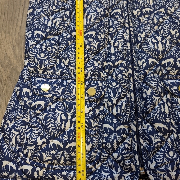 St. Johns Bay puffer vest blue with woodland creatures womens size small - Picture 5 of 7